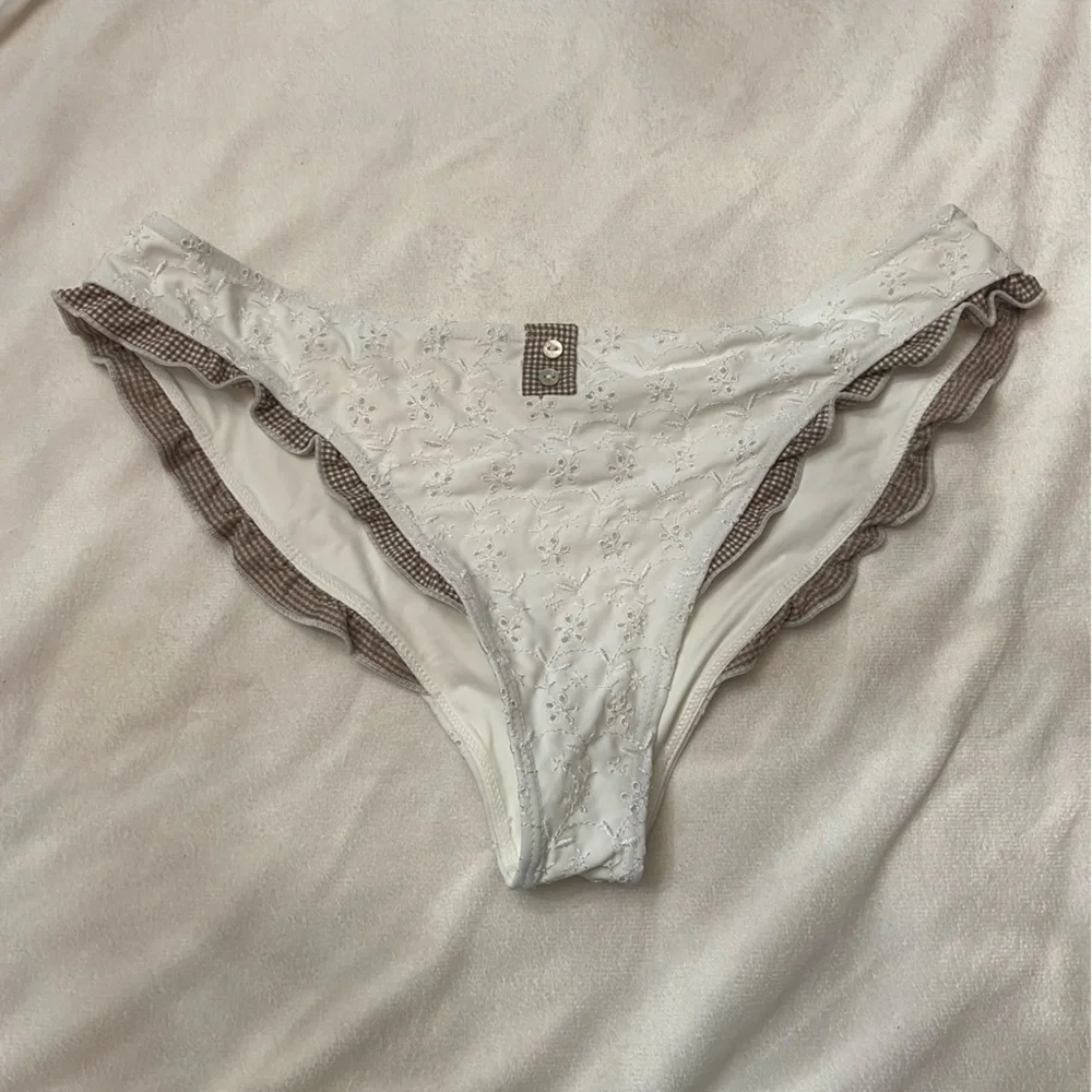 New! Frankie's Bikinis x Sydney Sweeney Chiara Bikini Briefs eyelet 3906
